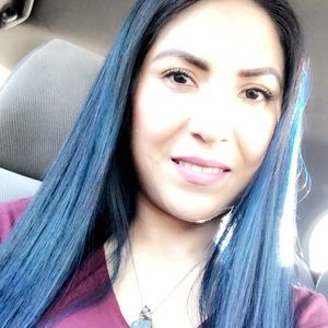 Meet your Posher, Debbie